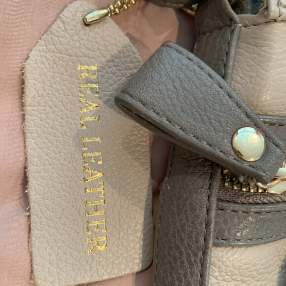 NWT Emma Fox Multi Gray Genuine Leather Crossbody Purse New w Tags Attached - Picture 3 of 7